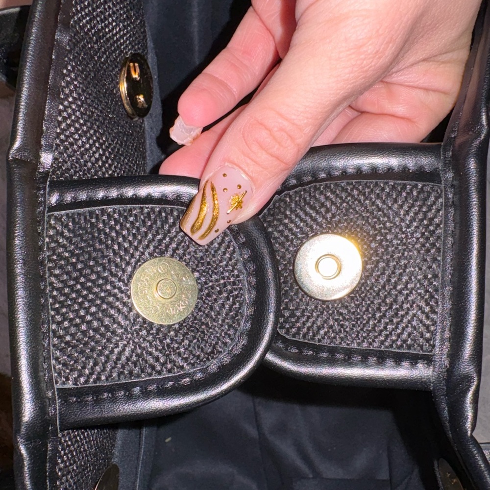 Black and Gold Chain Tote - Picture 7 of 9